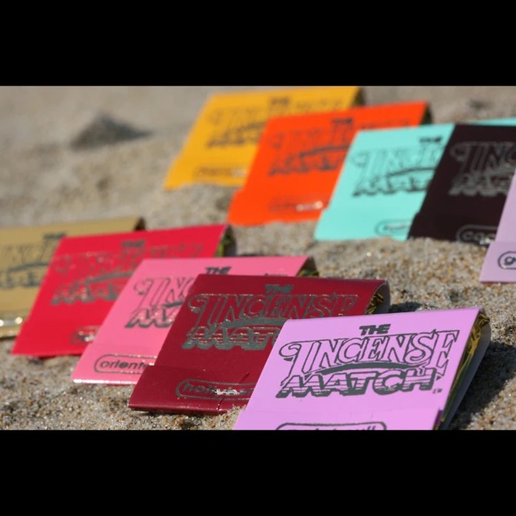 Incense Matches | Matchbook Matches - 5 Packs - Picture 14 of 16